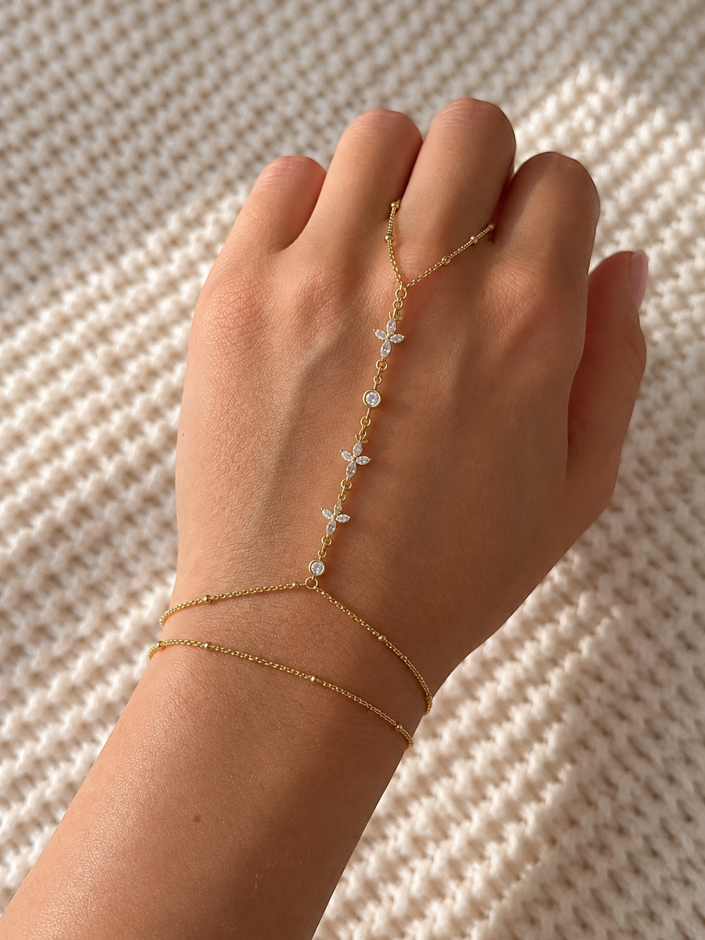 Amélie Butterfly Handchain