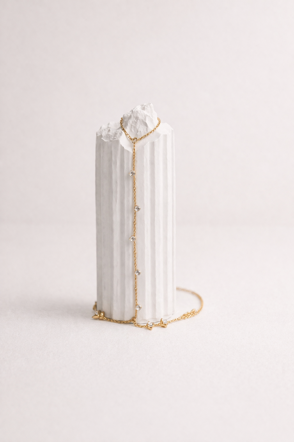 Blossom Muse — Delicate Floral Gold Hand Chain