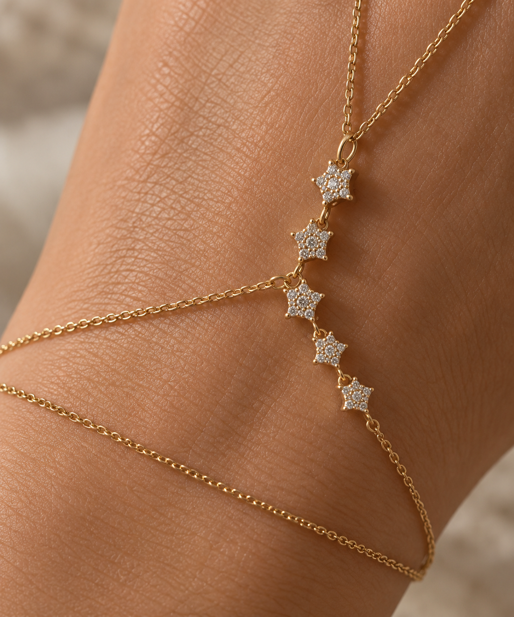 Estelle Star Handchain