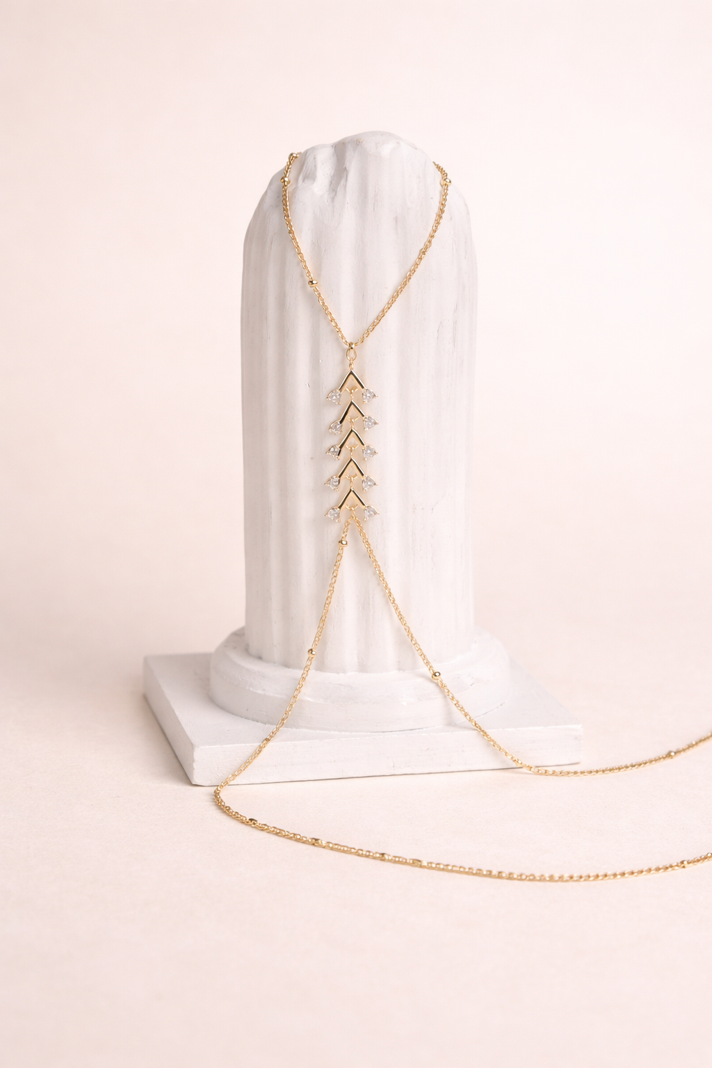 Magnolia Muse — V-Silhouette Floral Gold Hand Chain