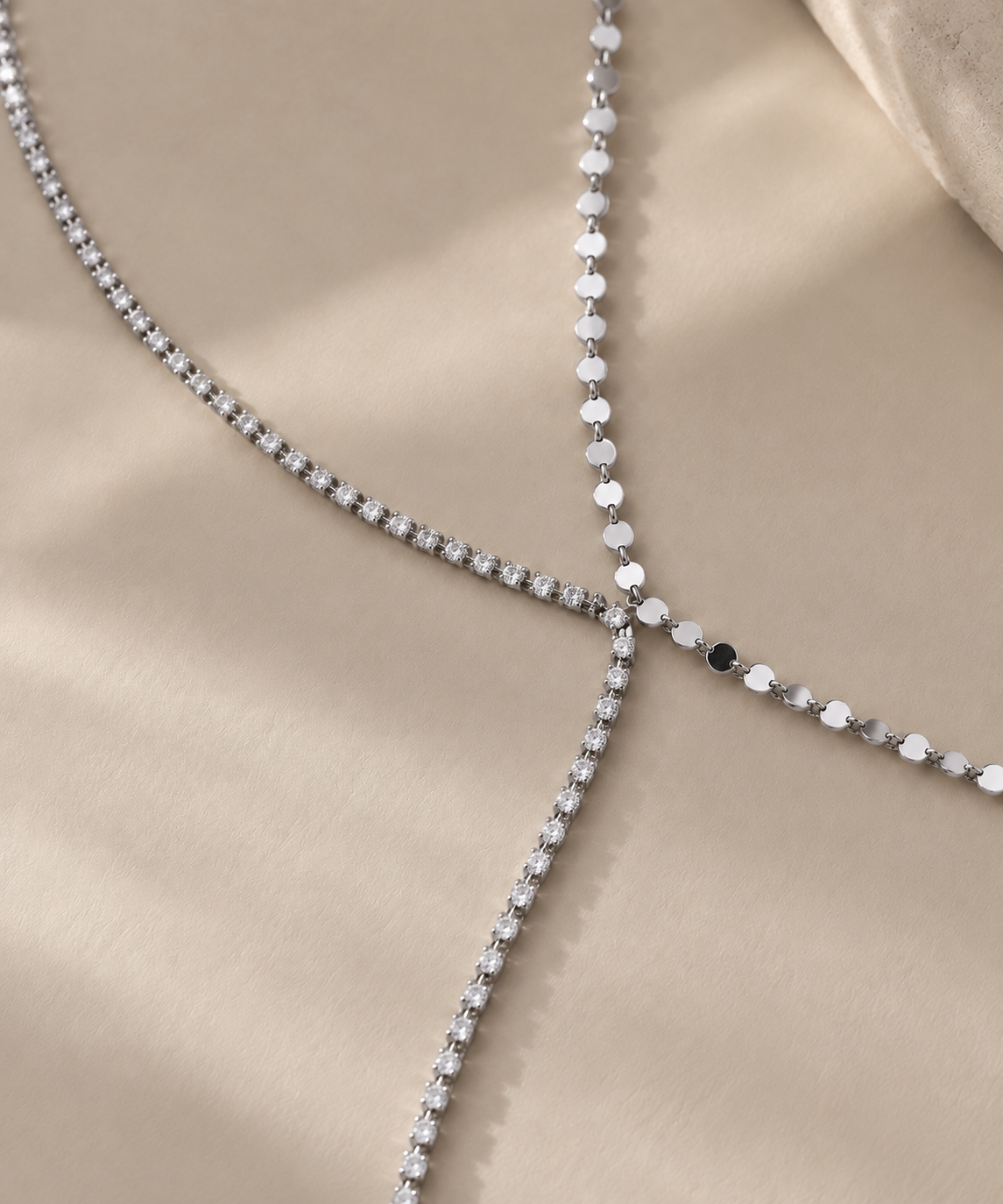 Vivienne Silver Handchain